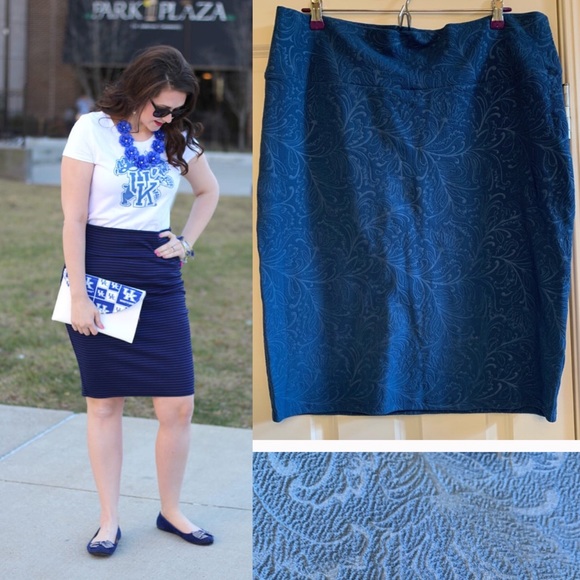 LuLaRoe Dresses & Skirts - Embossed floral LuLaRoe Cassie pencil skirt
